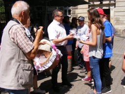 Wizyta międzynarodowej grupy młodzieży w Domu Pomocy Społecznej w Podzamku w ramach ŚDM Kraków 2016r